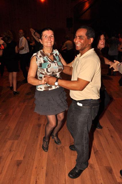 min 2011 12 04 station danse 181